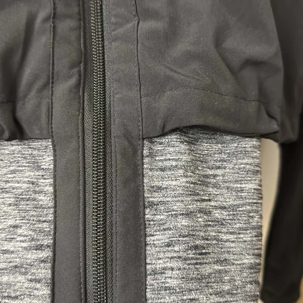 Athleta Run Jacket - Picture 9 of 10
